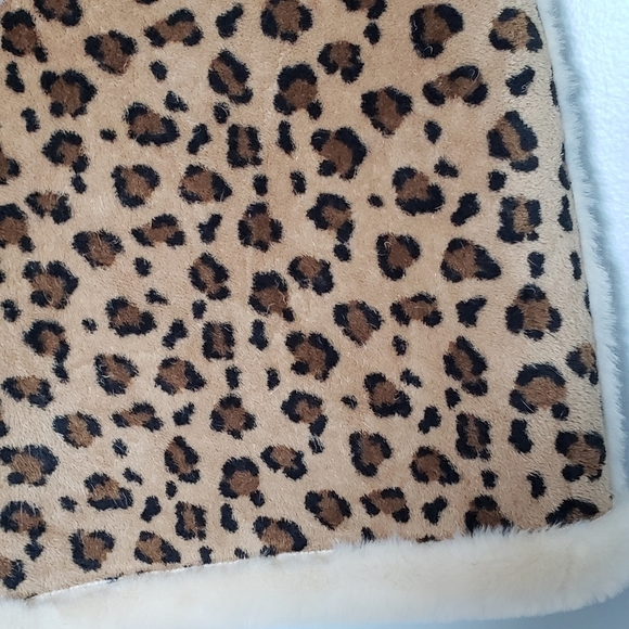 Widgeon Faux Fur Leopard Cheetah Poncho Girls L - Picture 5 of 8